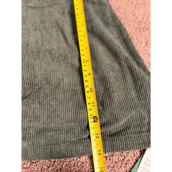 Halara Green Corduroy A Line Mini Skirt With Built In Shorts XS NWT - Picture 5 of 6